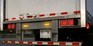 Pulsing Back-of-Trailer Lamps Aim to Prevent Crashes